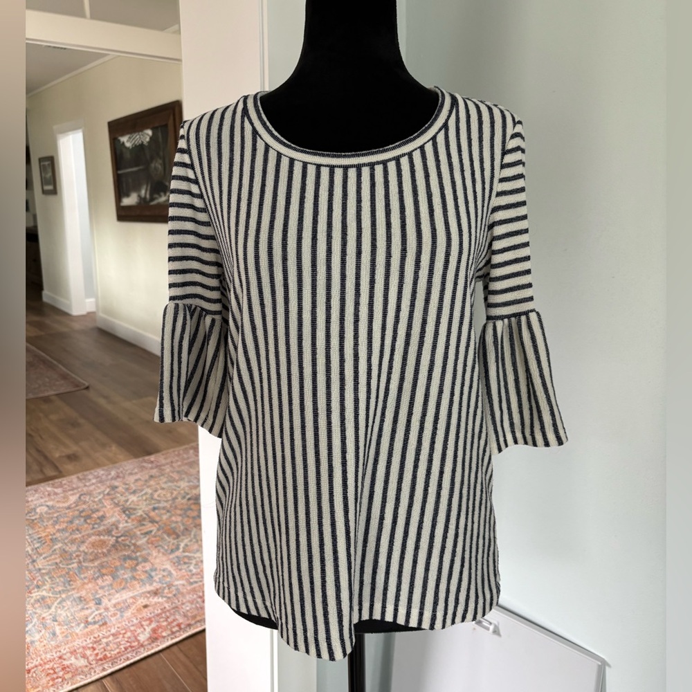 W5 Anthropologie striped bell sleeve top size small navy white